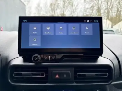 Photo 14 Citroën Berlingo  M 1.5 BlueHDi 130ch S&S MAX BVA8 5 places