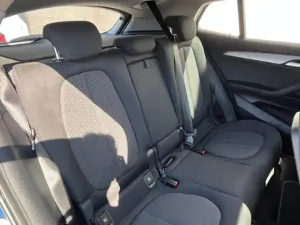 Photo 8 BMW X2  sDrive18dA 150ch Business Design Euro6d-T