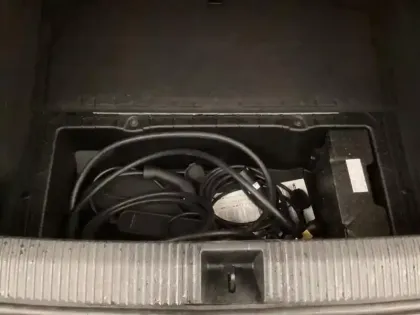 Photo 11 Renault Scenic  E-Tech Electric 220ch Techno esprit Alpine grande autonomie -24