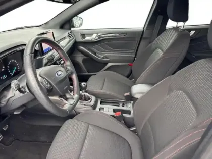 Photo 7 Ford Focus Gén. IV Ph1 ST-Line 5