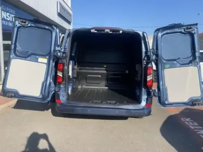 Photo 10 Ford Custom Gén. II Ph1 Limited 1