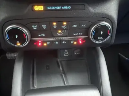 Photo 14 Ford Kuga  2.5 Duratec 190ch FHEV E85 ST-Line X BVA