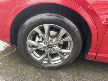 Photo 8 Ford Kuga  2.5 Duratec 190ch FHEV E85 ST-Line X BVA