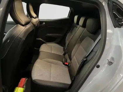 Photo 10 Renault Clio  1.6 E-Tech 145ch full hybrid Techno - 25b