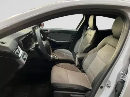 Photo 9 Renault Clio  1.6 E-Tech 145ch full hybrid Techno - 25b