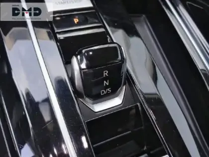 Photo 8 Volkswagen Golf Gén. VIII Ph1 Style 5