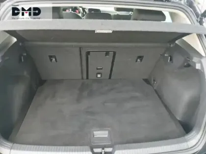 Photo 12 Volkswagen Golf Gén. VIII Ph1 Style 5