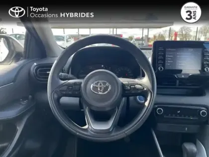 Photo 12 Toyota Yaris  116h Dynamic 5p MY22