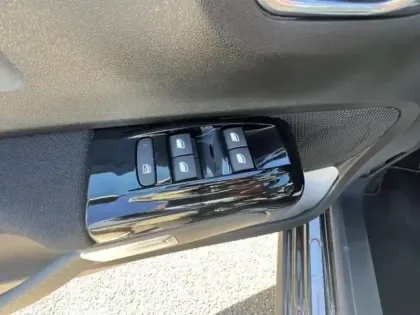 Photo 11 Citroën C3  1.2 PureTech 110ch S&S C-Series 124g