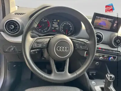 Photo 11 Audi Q2  35 TFSI 150ch Advanced S tronic 7 Siege chauf Camera