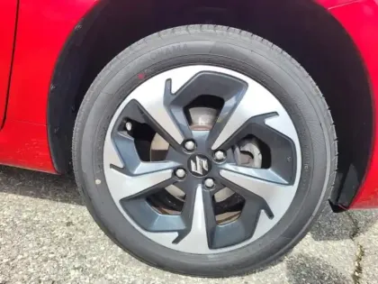 Photo 5 Suzuki Swift Gén. V Ph1 Pack 5