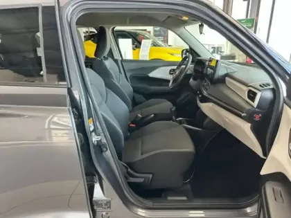 Photo 7 Suzuki Swift Gén. V Ph1 Pack 5