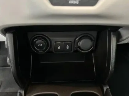 Photo 15 Suzuki Swift Gén. V Ph1 Pack 5