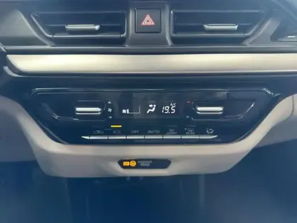 Photo 14 Suzuki Swift Gén. V Ph1 Pack 5