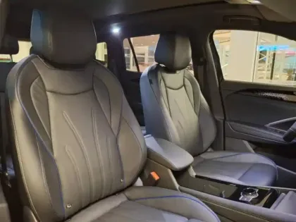 Photo 13 Volkswagen Tayron  1.5 eHybrid 272ch R-Line Exclusive DSG6 5 places