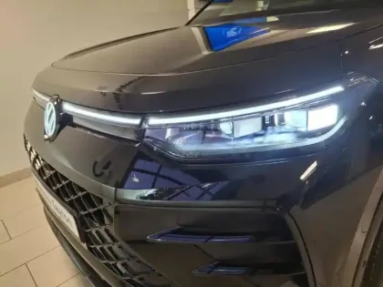 Photo 5 Volkswagen Tayron  1.5 eHybrid 272ch R-Line Exclusive DSG6 5 places