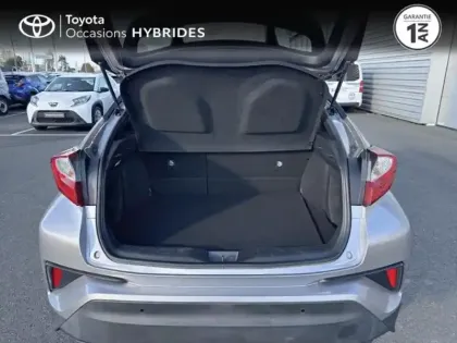 Photo 9 Toyota C-HR  122h Graphic 2WD E-CVT