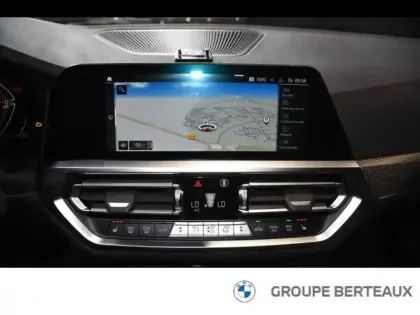 Photo 11 BMW Serie 3 Série 3 Touring 318dA MH 150ch M Sport