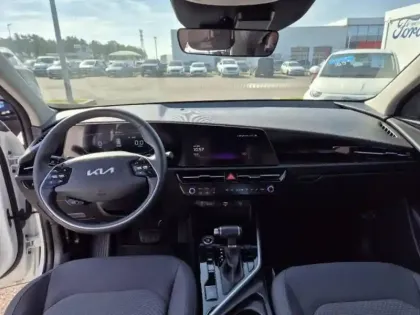 Photo 17 Kia Niro Gén. II Ph1 Motion 5