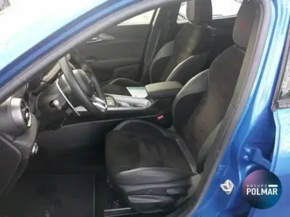 Photo 10 Alfa Romeo Tonale  1.5 Hybrid 160ch Edizione Speciale TCT