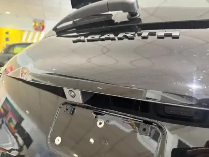 Photo 14 Abarth 500  e 155ch 42kWh Pack 4cv