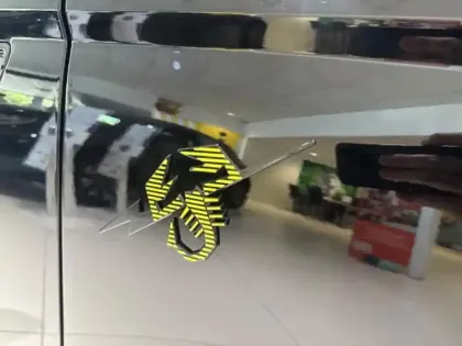 Photo 13 Abarth 500  e 155ch 42kWh Pack 4cv