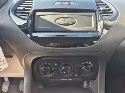 Photo 11 Ford Ka Gén. I Ph1 Essential 5