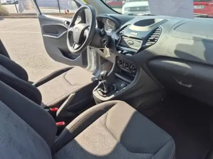 Photo 15 Ford Ka Gén. I Ph1 Essential 5