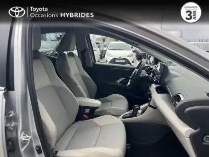 Photo 20 Toyota Yaris  116h Iconic 5p MY22 - TVA RECUP.