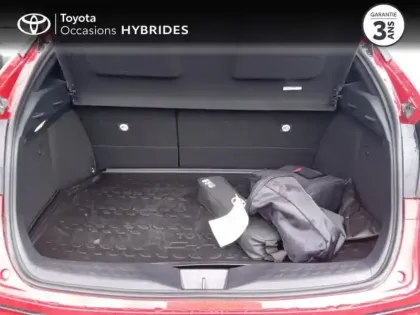 Photo 9 Toyota C-HR  2.0 Hybride 184ch Collection E-CVT
