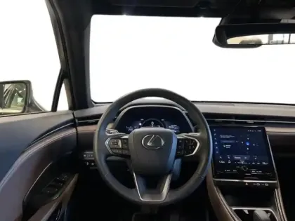 Photo 10 Lexus Lbx  1.5 136ch Elegant 2WD