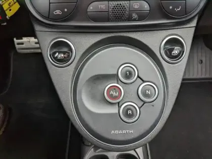 Photo 7 Abarth 500 Gén. I Ph2 595 Scorpioneoro 3