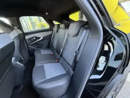 Photo 11 Peugeot 3008  1.2 Hybrid 145ch Allure e-DCS6