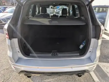 Photo 12 Ford Kuga  1.5 TDCi 120ch Stop&Start ST-Line 4x2 Euro6.2