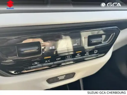 Photo 10 Suzuki Swift  1.2 Hybrid 83ch Privilège AllGrip