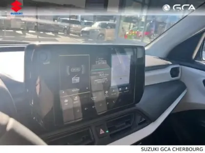 Photo 6 Suzuki Swift  1.2 Hybrid 83ch Privilège AllGrip