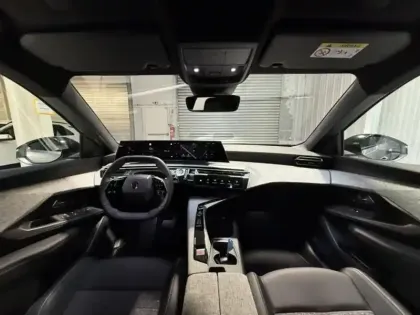 Photo 15 Peugeot 3008  1.2 Hybrid 145ch Allure e-DCS6