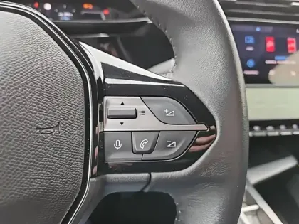 Photo 18 Peugeot 308  PureTech 130ch S&S EAT8