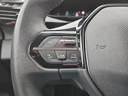 Photo 17 Peugeot 308  PureTech 130ch S&S EAT8