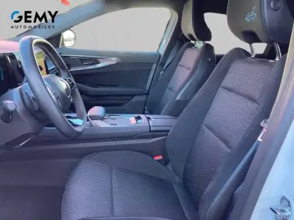 Photo 8 Renault Austral  E-Tech hybrid 200