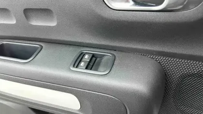 Photo 12 Citroën C3  PureTech 83 S&S BVM5