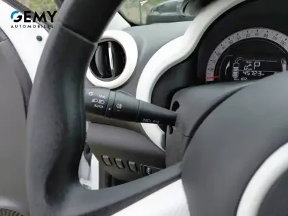 Photo 63 Renault Twingo  III Achat Intégral - 21
