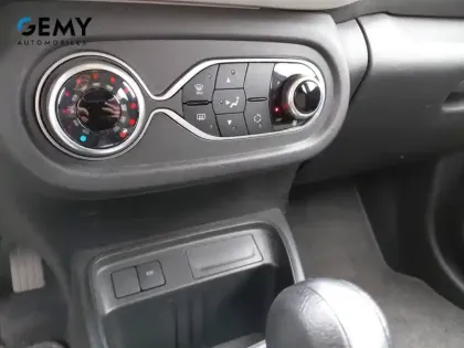 Photo 43 Renault Twingo  III Achat Intégral - 21