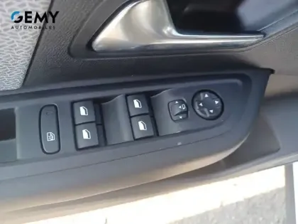 Photo 11 Citroën C4 Gén. III Ph1 Feel Pack 5