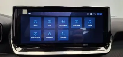 Photo 74 Peugeot 2008  Hybrid 145 e-DCS6