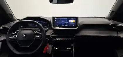 Photo 98 Peugeot 2008  Hybrid 145 e-DCS6