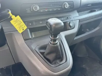 Photo 13 Peugeot Expert  FGN TOLE LONG BLUEHDI 145 S&S BVM6