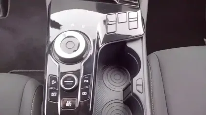 Photo 16 Kia Sportage Gén. V Ph1 Active 5