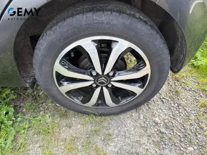 Photo 10 Citroën C1  VTi 72 S&S