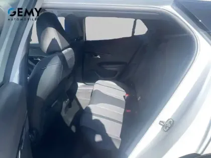 Photo 9 Peugeot 2008  Moteur électrique 136 ch